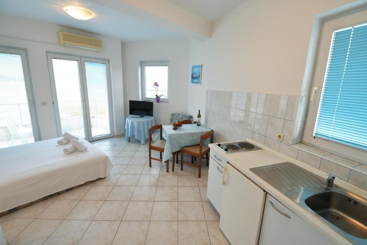 Apartman Mana, Murter Eksteriør bilde